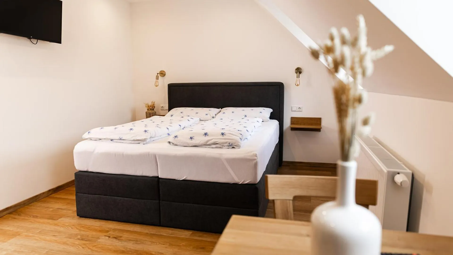Pension Maerkl Augsburgo Alemania